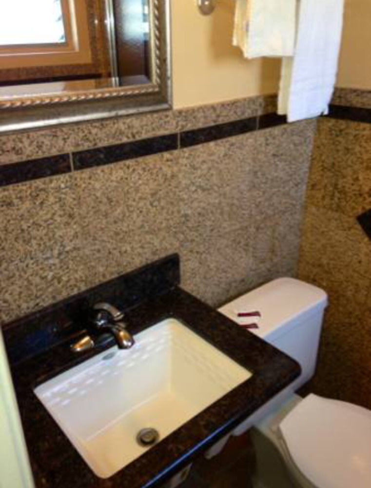 Town & Country Motel Livingston 外观 照片