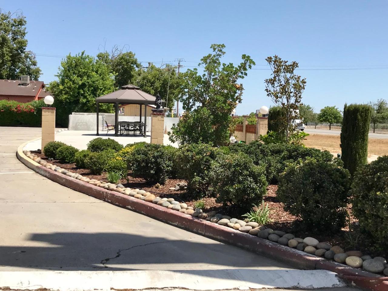 Town & Country Motel Livingston 外观 照片