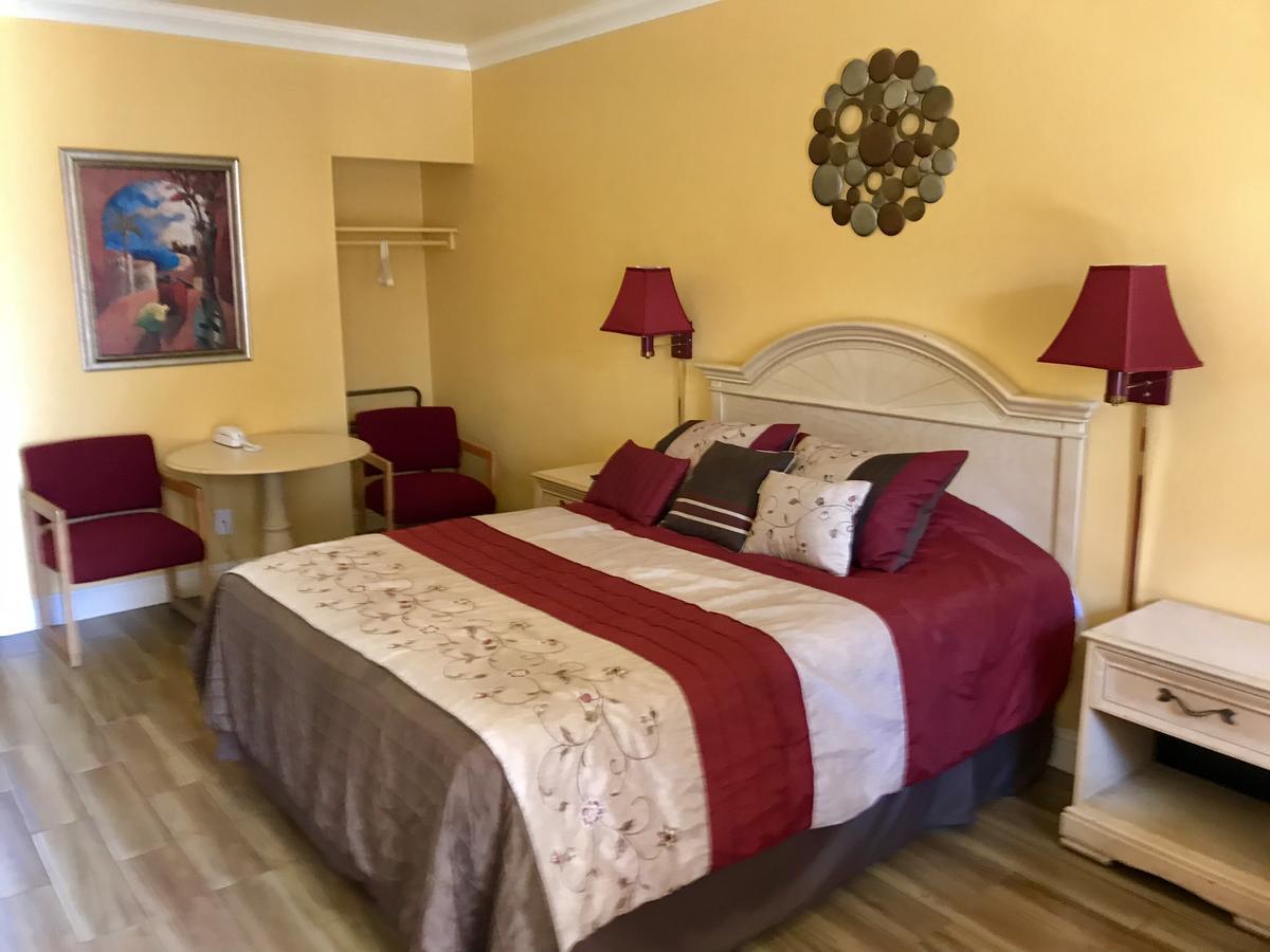 Town & Country Motel Livingston 外观 照片