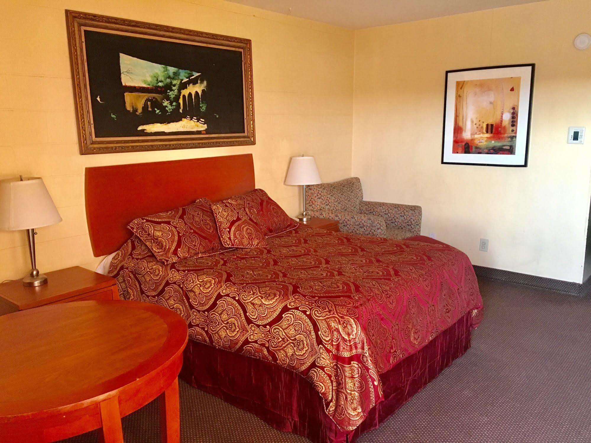 Town & Country Motel Livingston 外观 照片