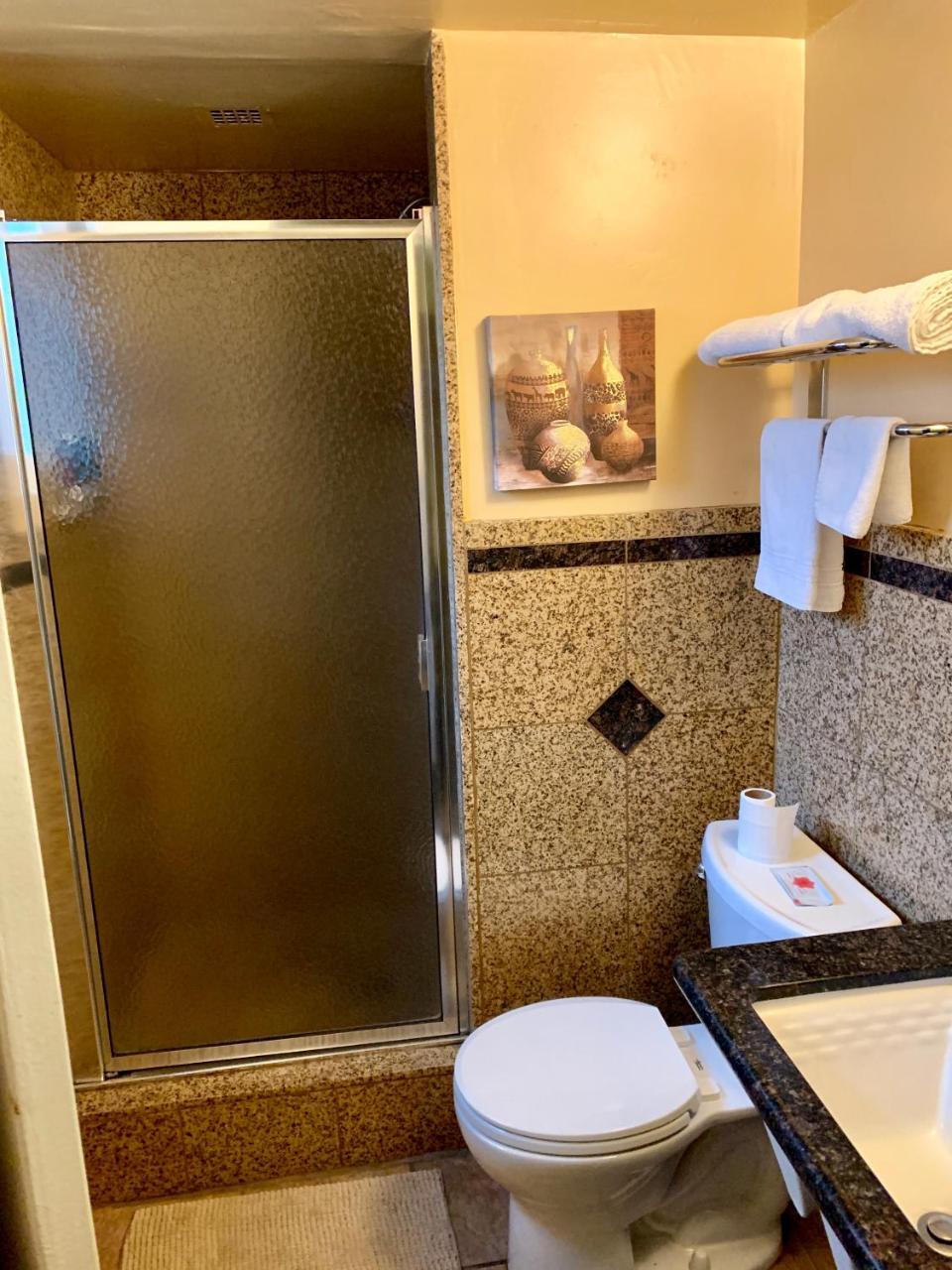 Town & Country Motel Livingston 外观 照片