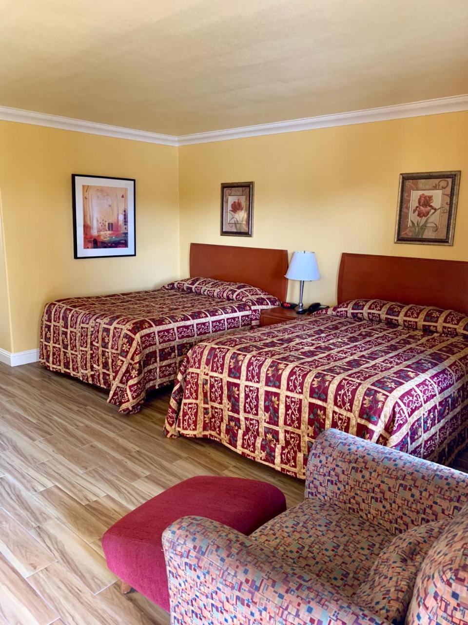 Town & Country Motel Livingston 外观 照片
