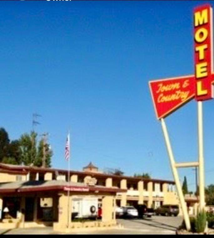 Town & Country Motel Livingston 外观 照片