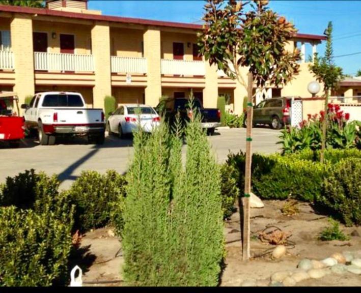 Town & Country Motel Livingston 外观 照片