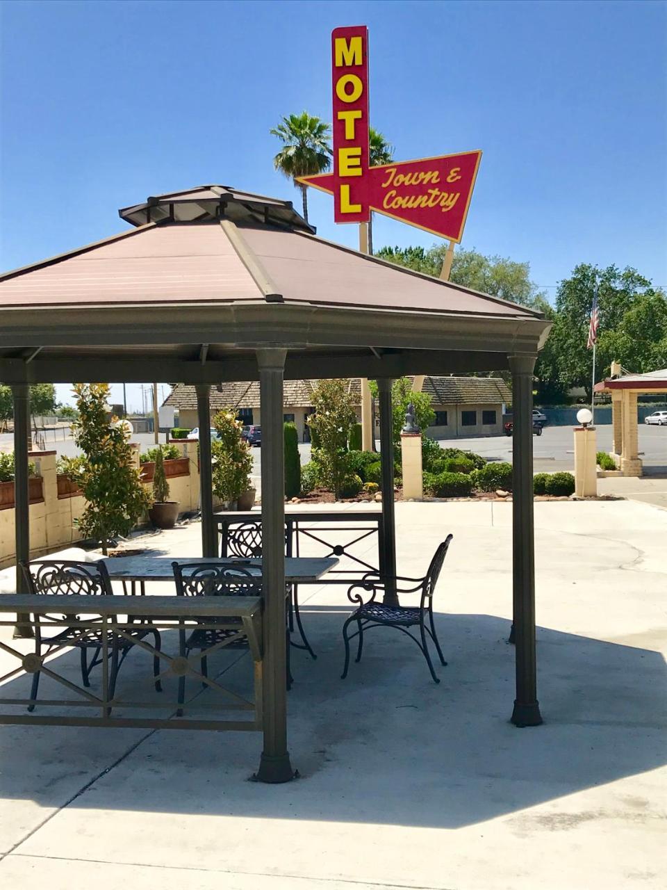 Town & Country Motel Livingston 外观 照片